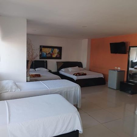 Hotel Intersuites Barranquilla  Exterior foto